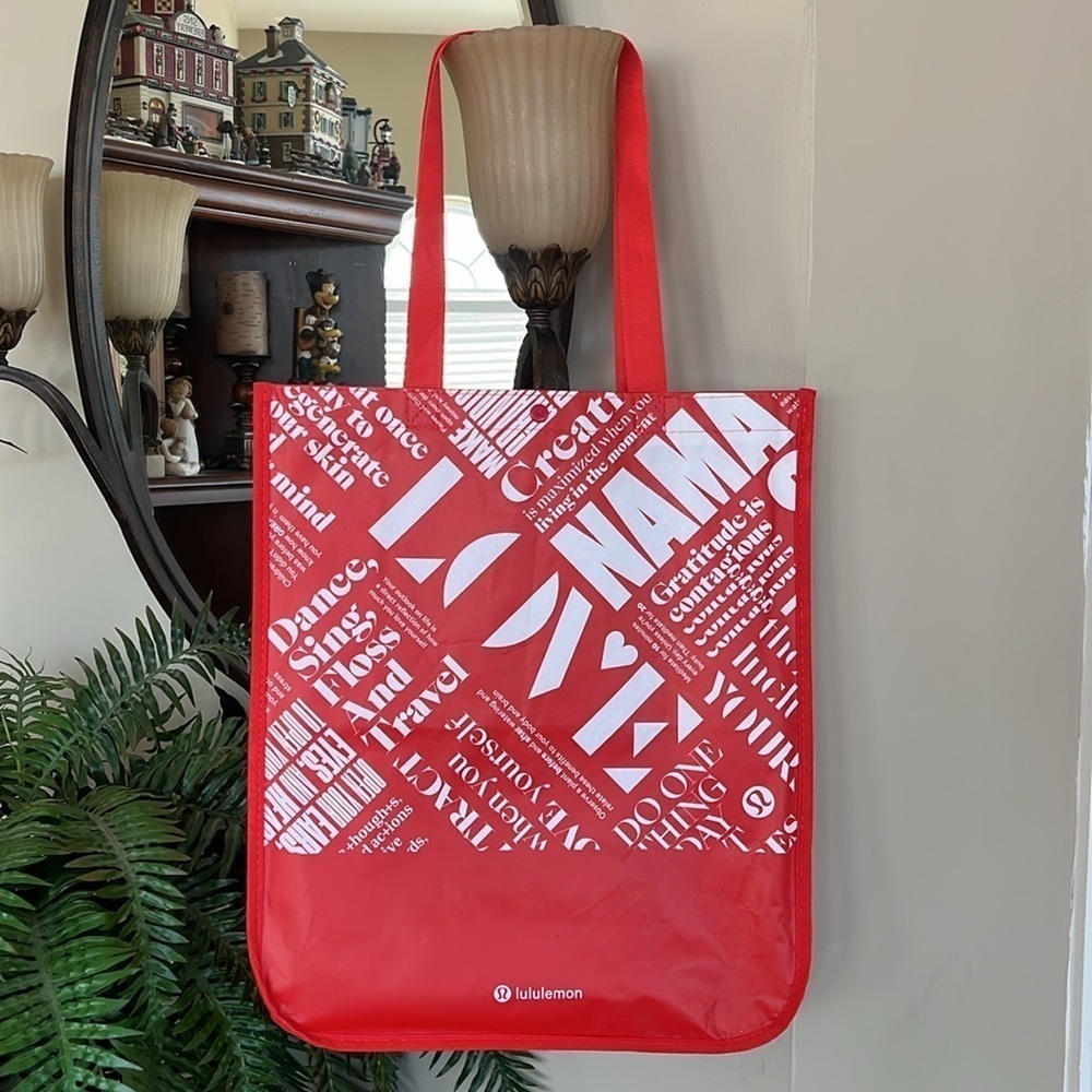 NWOT Lululemon Red Reusable Shopping Tote Double Handle Shoulder Bag Snap Close